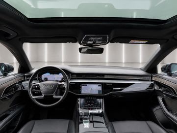 Audi A8 - 2