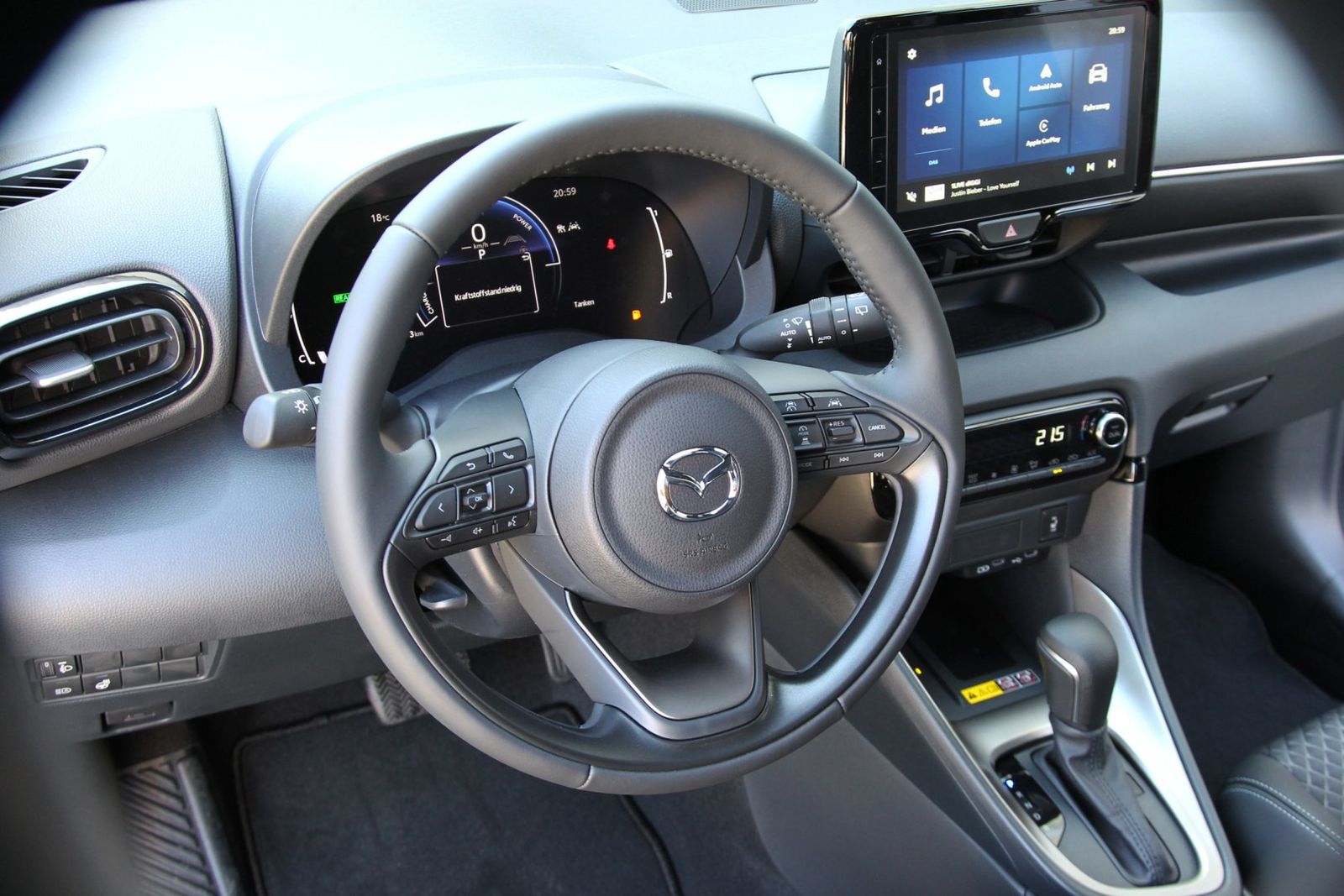 Mazda 2 Hybrid - Bild 6