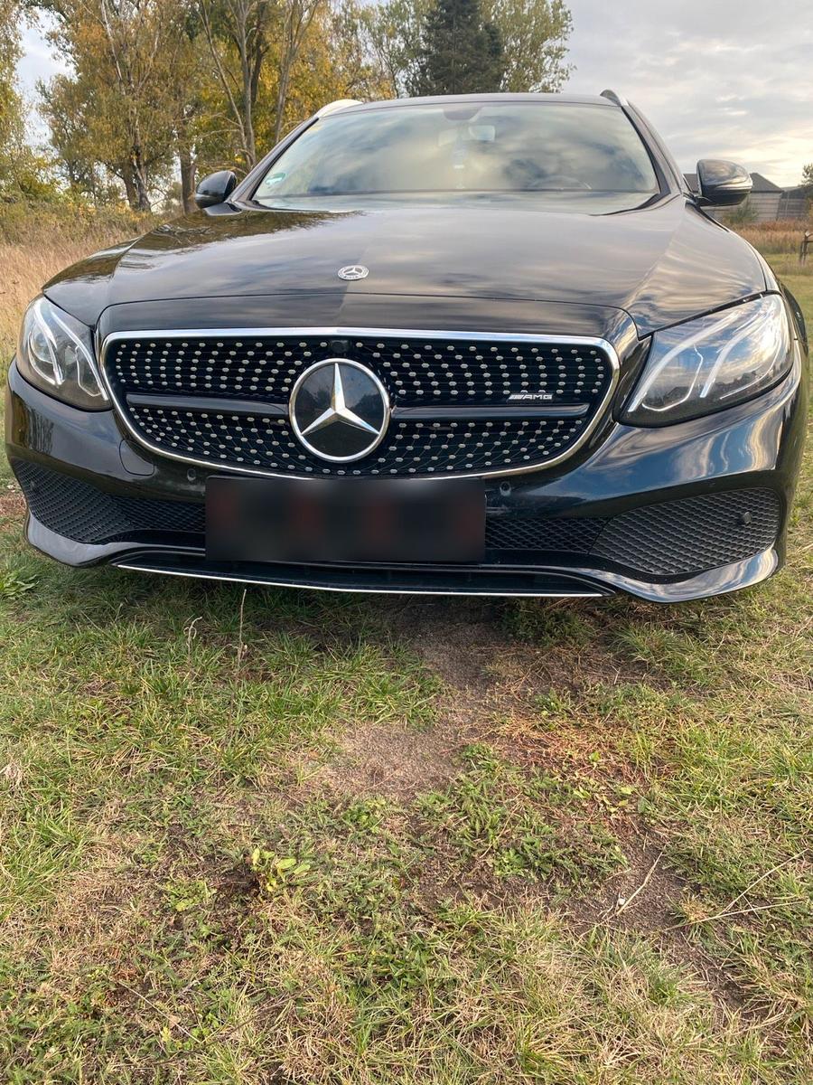 Mercedes-Benz E 220