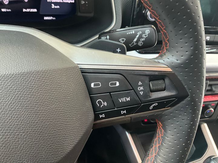 Fahrzeugabbildung SEAT Arona FR TSI DSG *Cam*LED*PDC*Sitzhzg*ACC*APP*