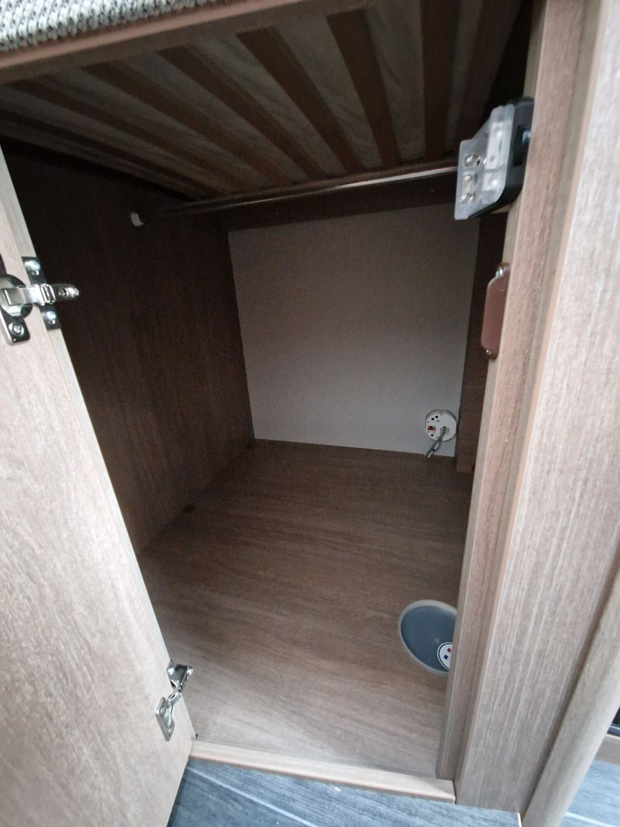 Fahrzeugabbildung Tabbert Senara 460E 2.3 Autark-Paket, Fahrradträger uvm!