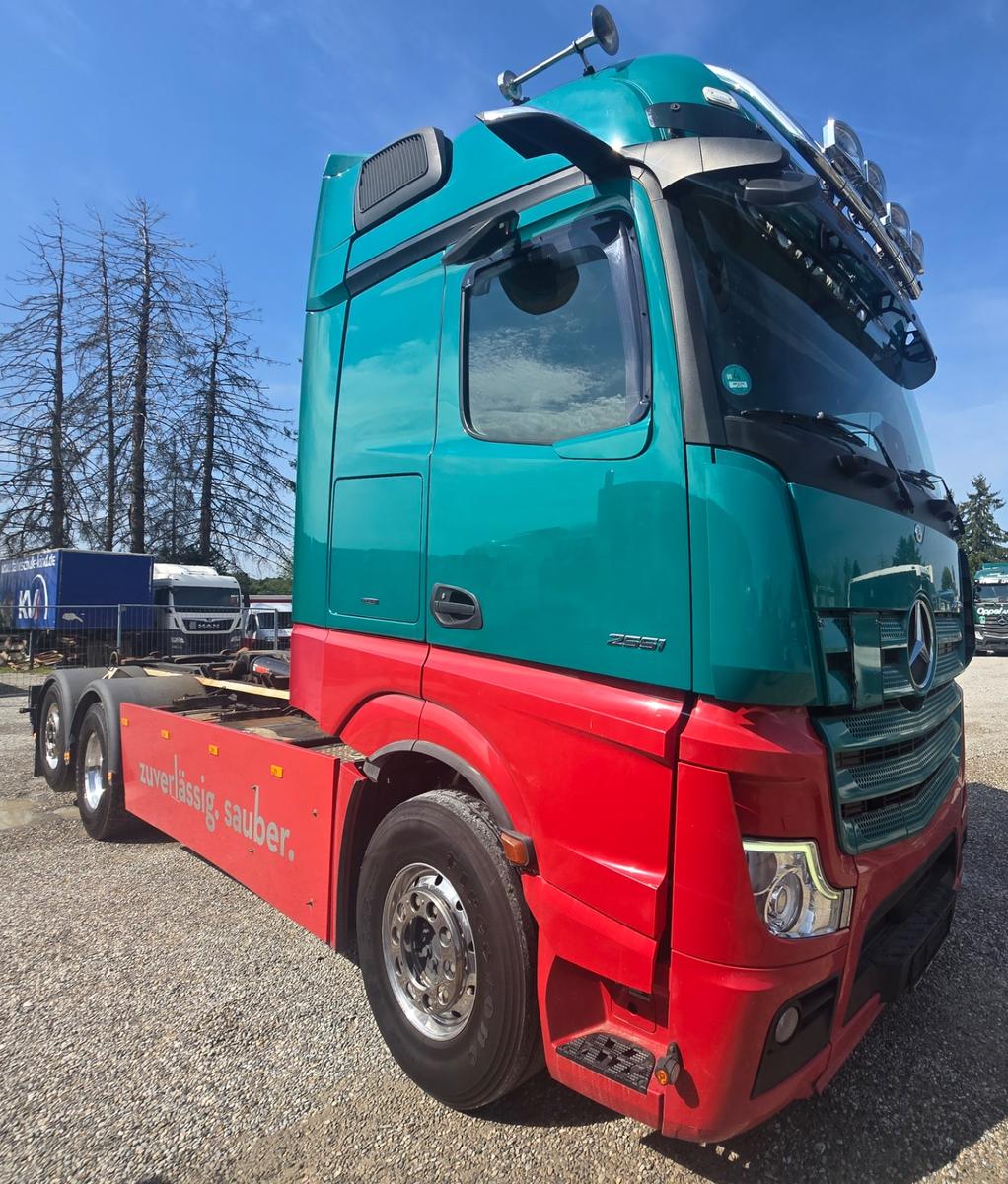 Mercedes-Benz Actros MP5 2551 LL BIG SPACE/ALU/CHROM/Retarder/
