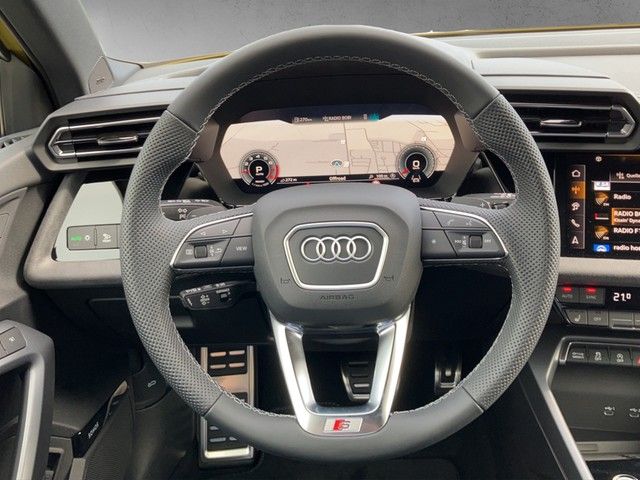Fahrzeugabbildung Audi A3 Allstreet 35 TFSI S tronic Matrix LED Interie