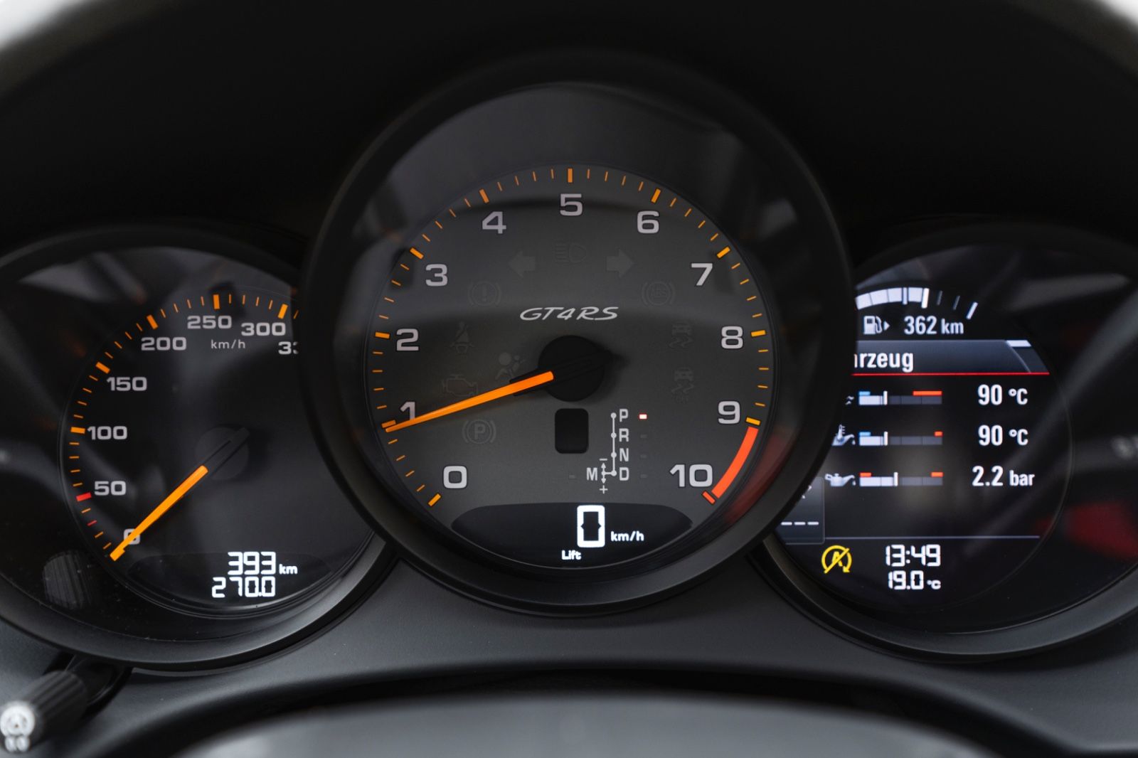 Fahrzeugabbildung Porsche Cayman GT4 RS WEISSACH LIFT BOSE PCCB MAGNESIUM
