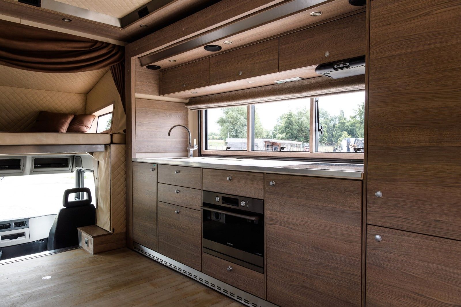 Fahrzeugabbildung Andere Volvo FL 290 Wohnmobil STX Aufbau 2 x Pop Out