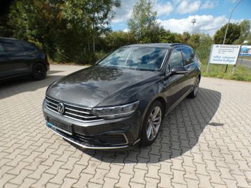 Volkswagen Passat Variant - 1