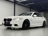 BMW 550 i M V8 PANO/KAMER/HEAD UP/TÜV NEU/LEDER - BMW 550 aus 2013