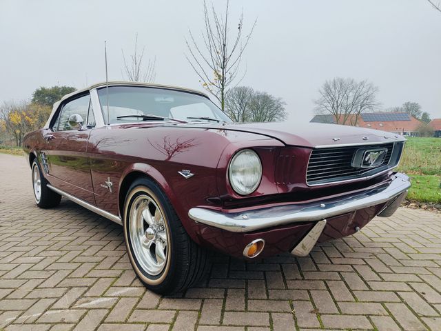 Ford MUSTANG CONVERTIBLE C CODE AUTOMATIC