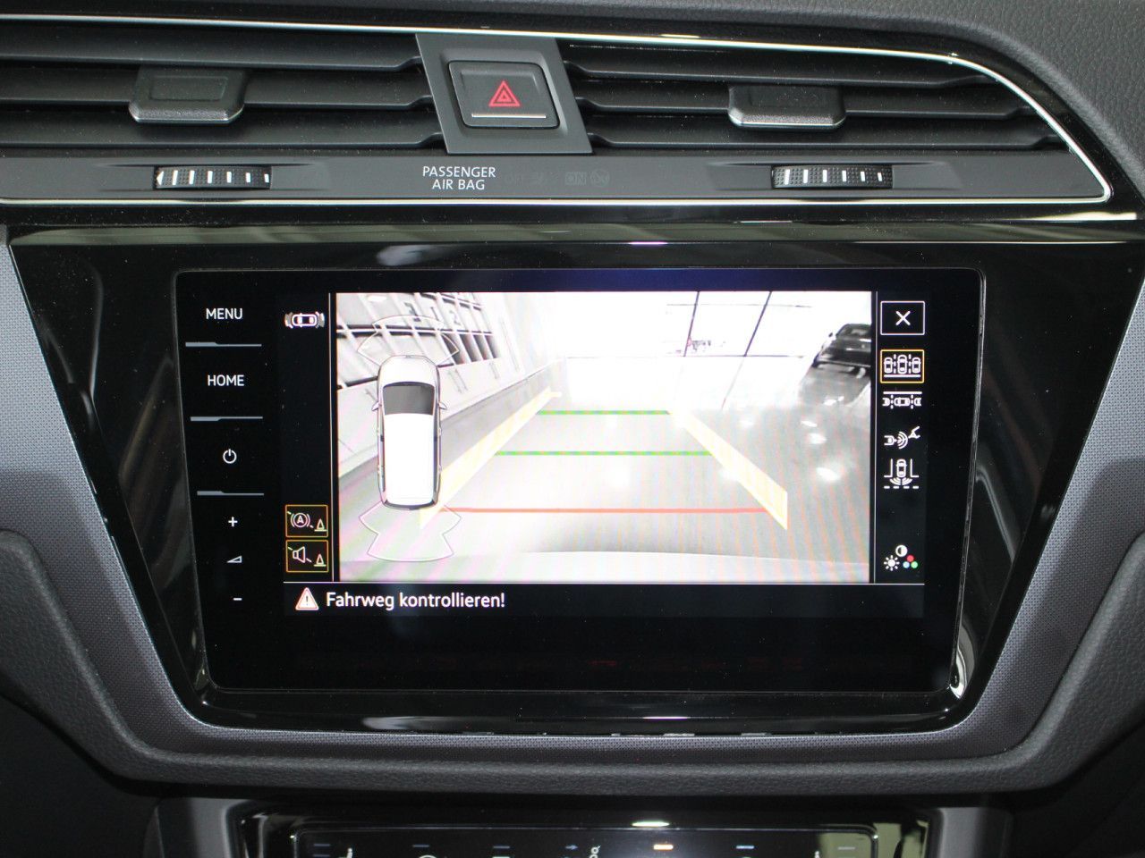 Fahrzeugabbildung Volkswagen Touran 1.5 TSI OPF Highline R-Line/Pano7.S./AHK