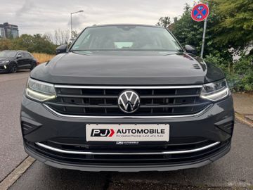 Volkswagen Tiguan - 9