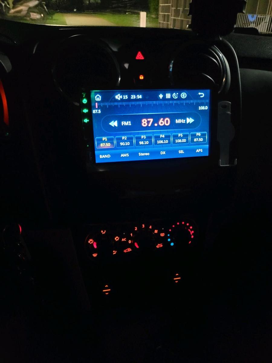 Dacia Logan 2013 — engine 75 HP (55kW)