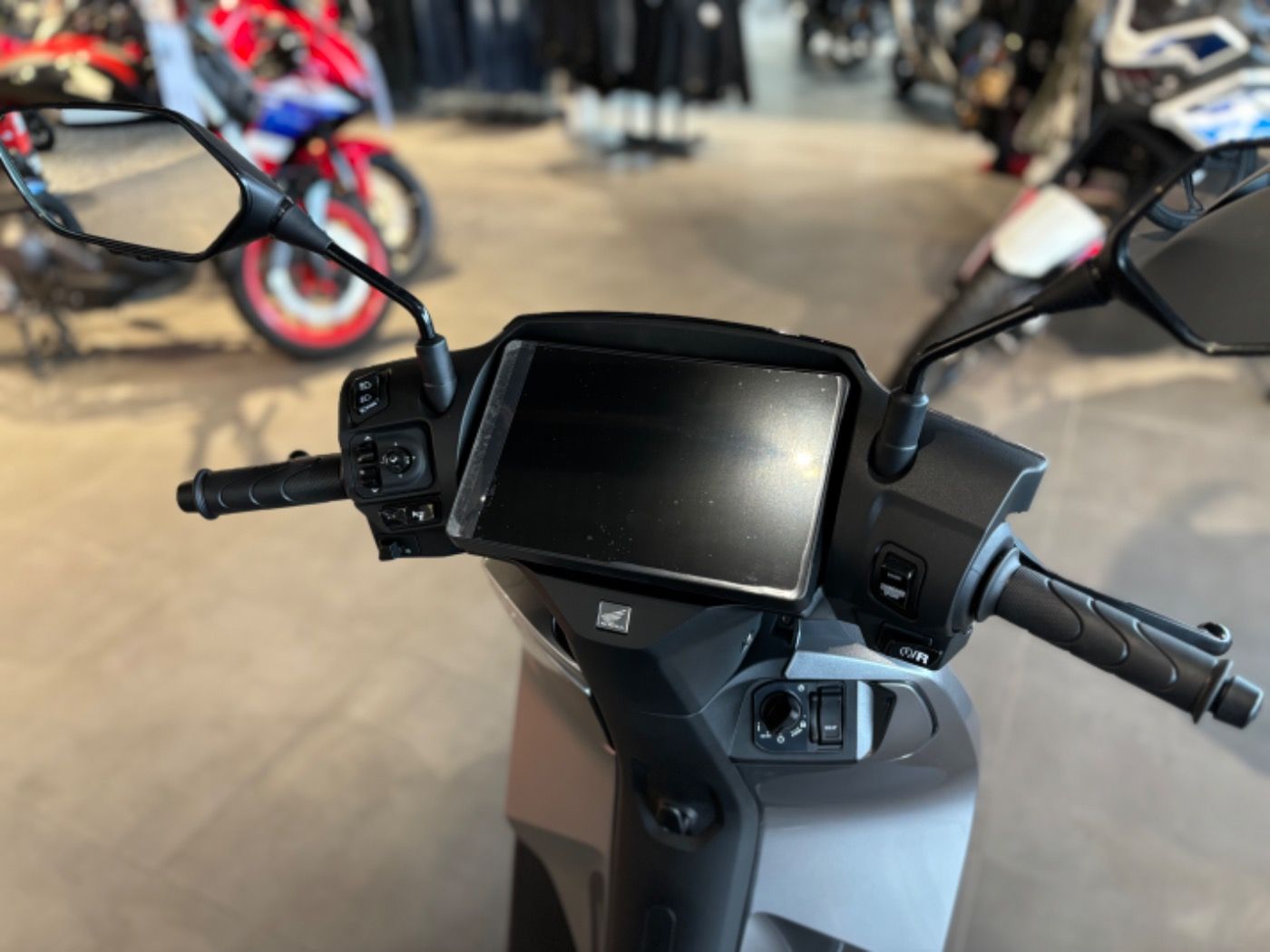 Fahrzeugabbildung Honda CUV e Connected 2025, sofort, Elektro Roller,