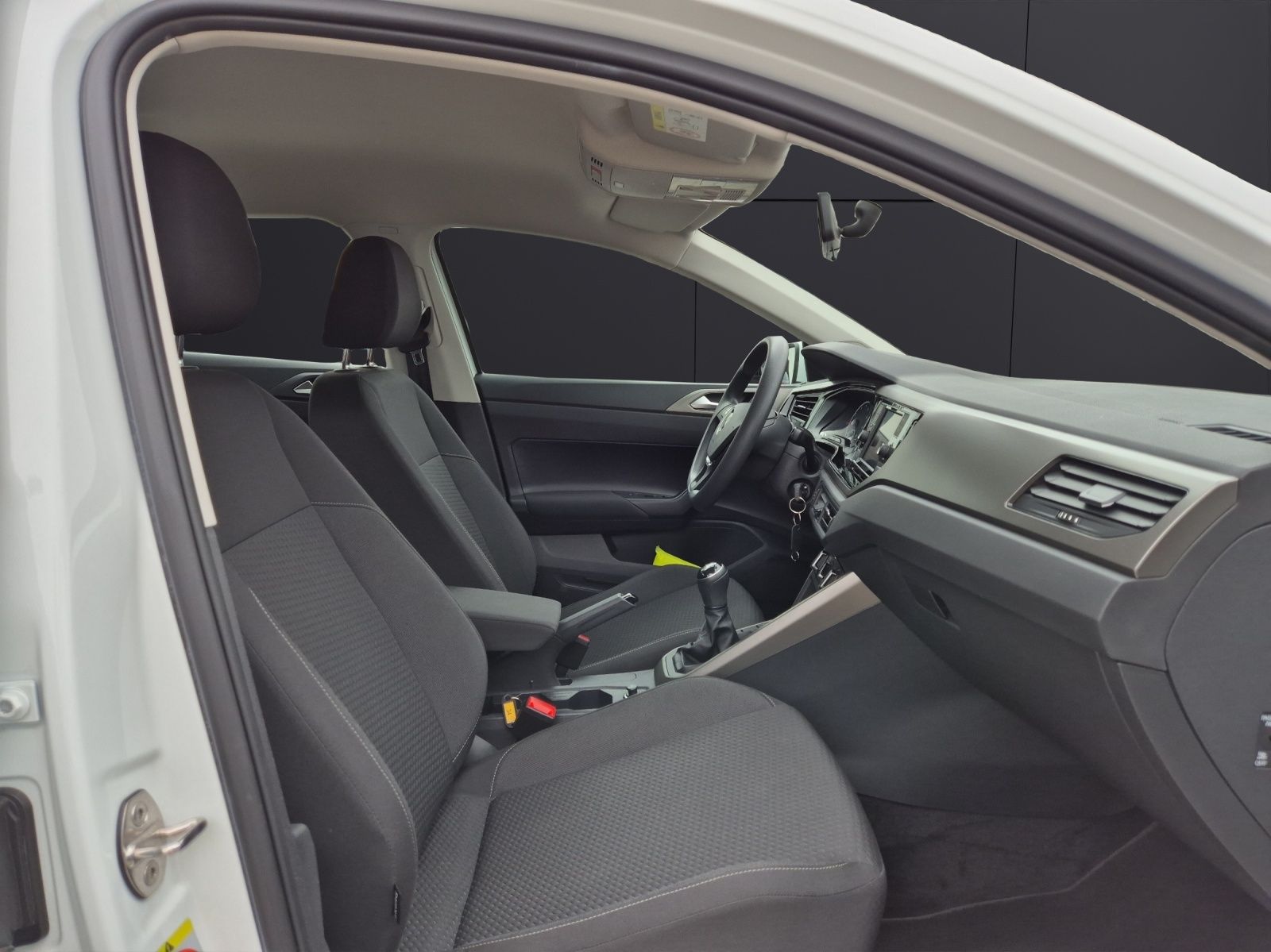 Fahrzeugabbildung Volkswagen Polo TSI Comfortline Klima DAB