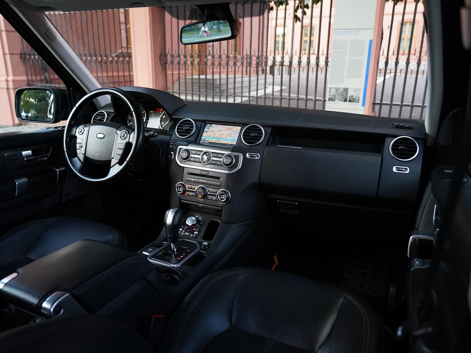 Land Rover Discovery 4 3.0 TDV6 Facelift | 245 ch | BVA | Suspension pneumatique | Caméra de recul | Cuir électrique chauffant | Attelage amovible 3 500 kg | Bi-xénon