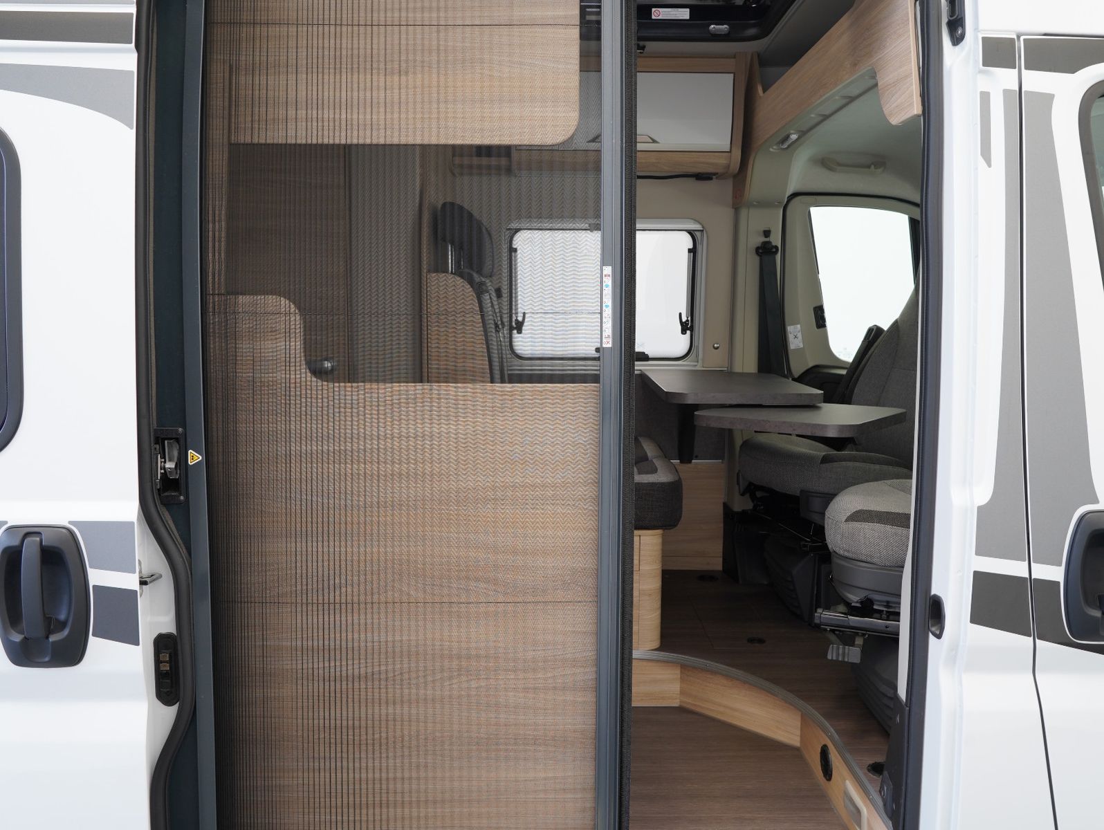 Fahrzeugabbildung Knaus BOXLIFE PRO / 540 ROAD Aufstelldach/Markise