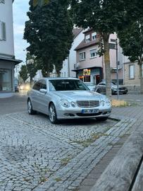 صورة مصغرة 11 لـ 2004 Mercedes-BENZ E 280