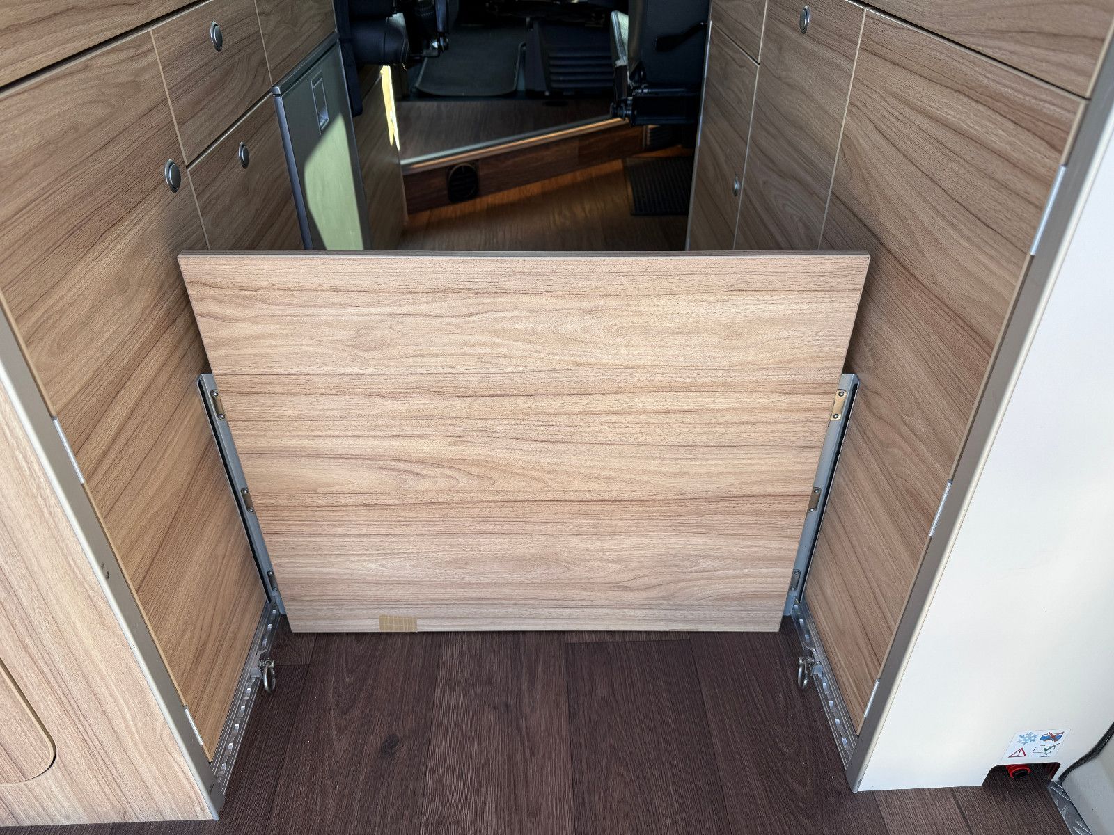 Fahrzeugabbildung HYMER / ERIBA / HYMERCAR Sydney GT 60 Limited