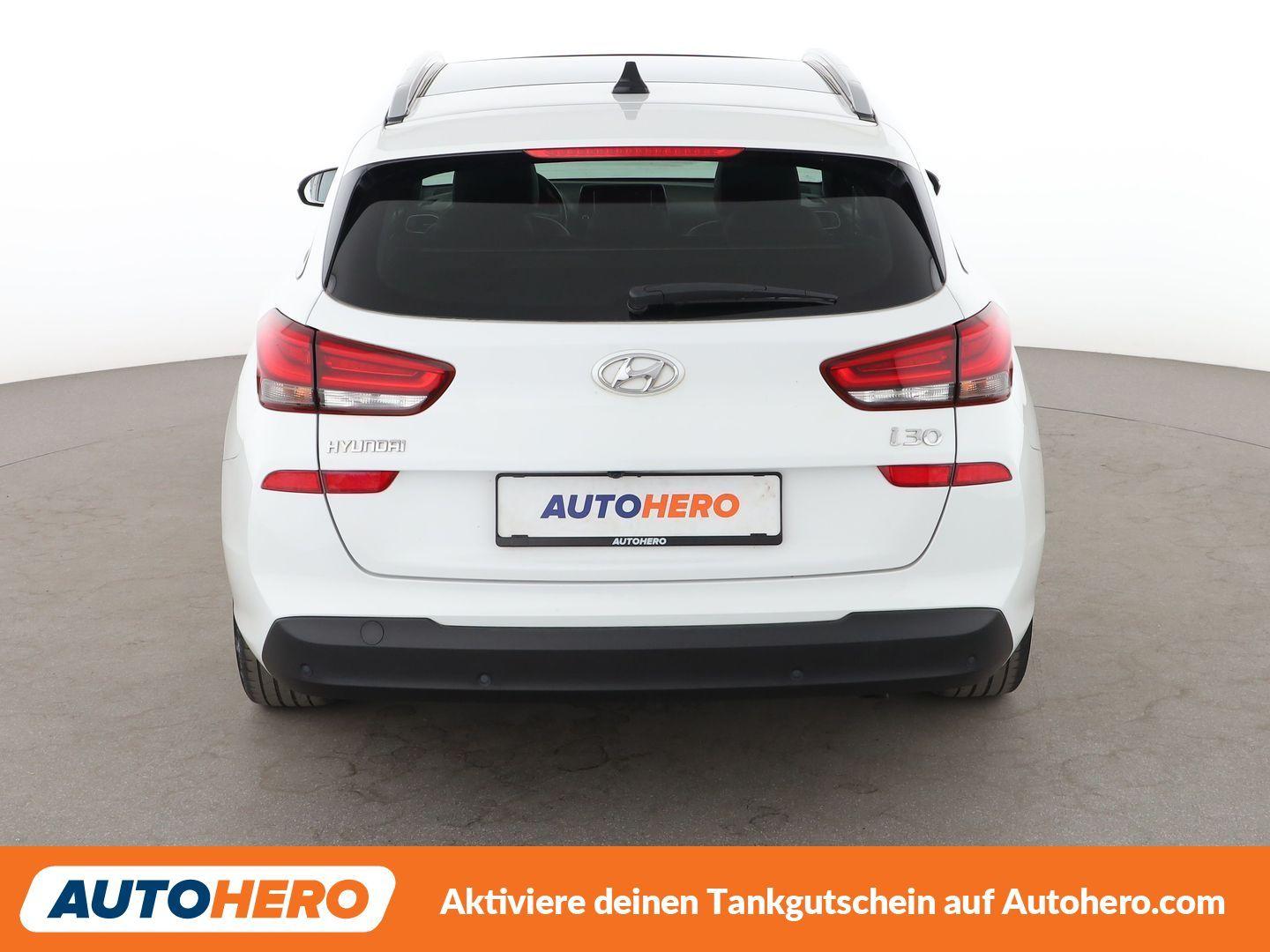 Hyundai i30 1.4 TGDI Premium Aut.*NAVI*LED*ACC*SPUR*