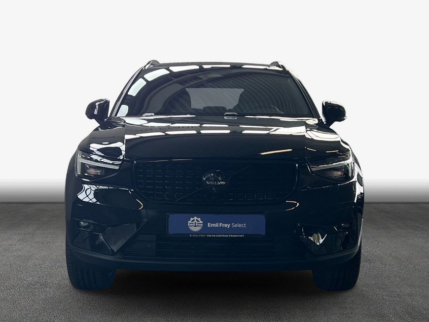Volvo XC40 B3 B DKG Plus Black Edition imagem 3