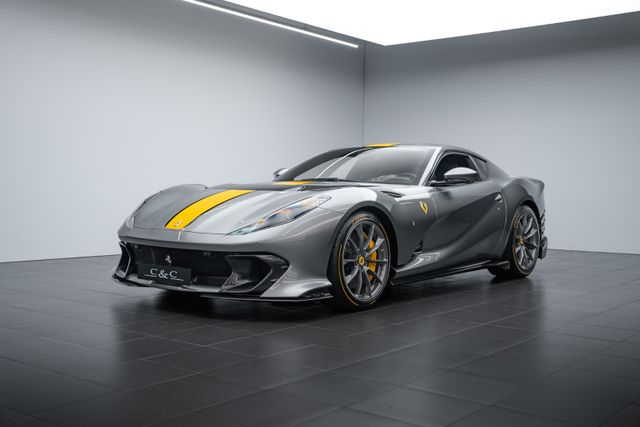 Ferrari 812 Competizione/LIFT/FULL CARBON/PAINTED LIVERY