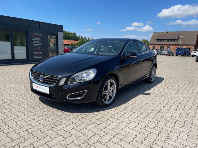 VOLVO S60 2.4 D5 Lim. Summum 2HD Volvo-Scheckheft