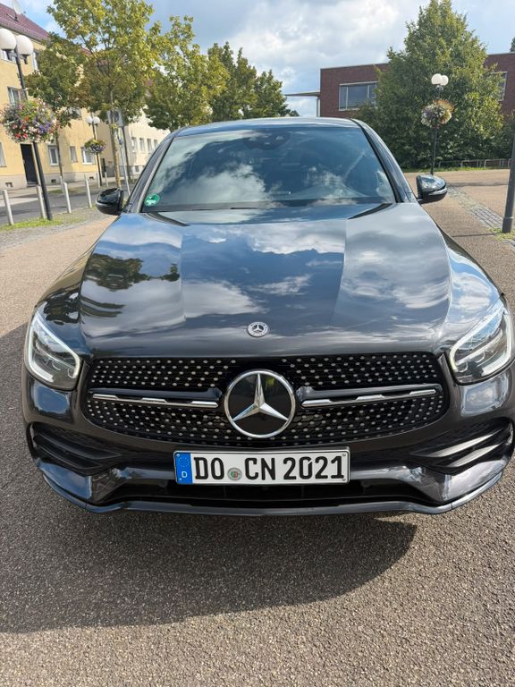 Image of Mercedes-Benz GLC 220