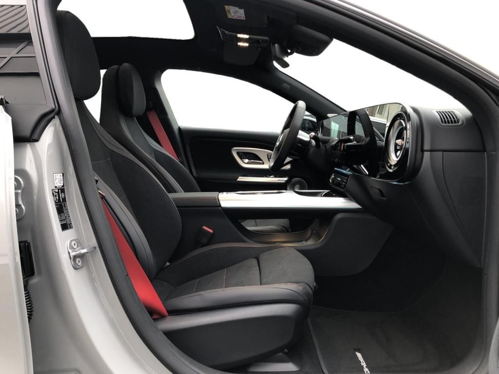 Mercedes-Benz CLA 220 4MATIC AMG MBUX Superscreen Burm MBeam foto 5