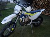 Husqvarna TE 300 - HUSQVARNA TE 300