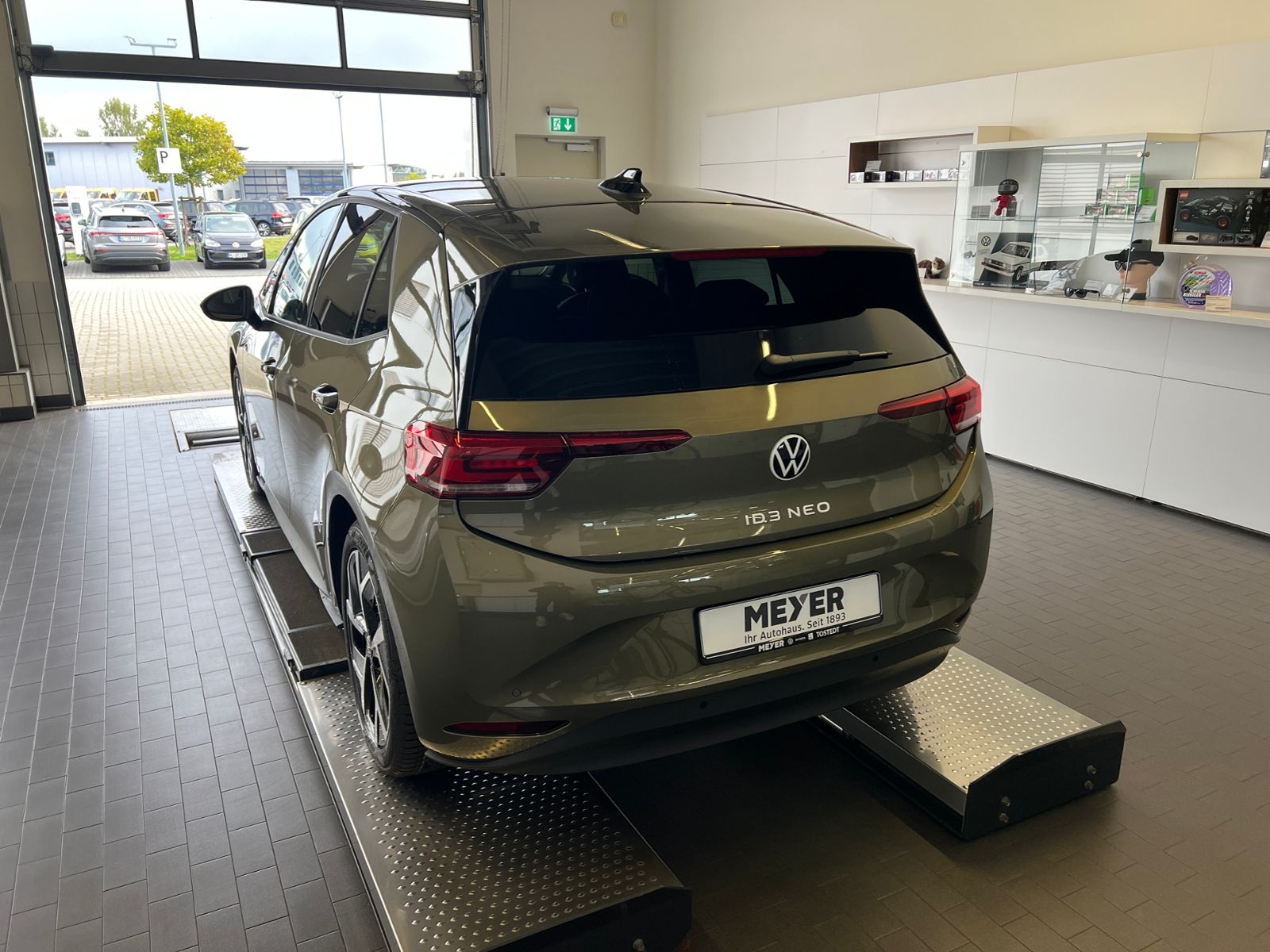 Fahrzeugabbildung Volkswagen ID.3 NEO Life 50 kWh *19" LM-Felge, Ganzjahresre