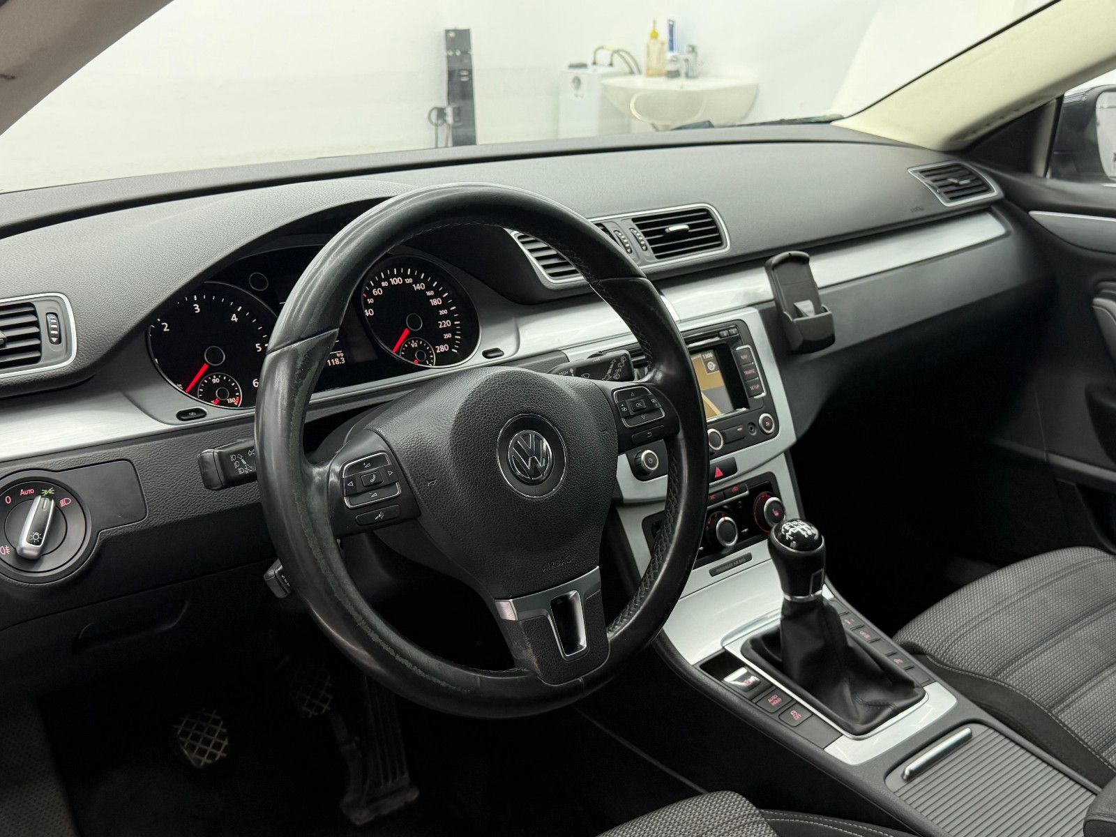 Fahrzeugabbildung Volkswagen CC 2.0 TDI NAVI/SHZG/TÜV 11.27/SCHECKHEFT
