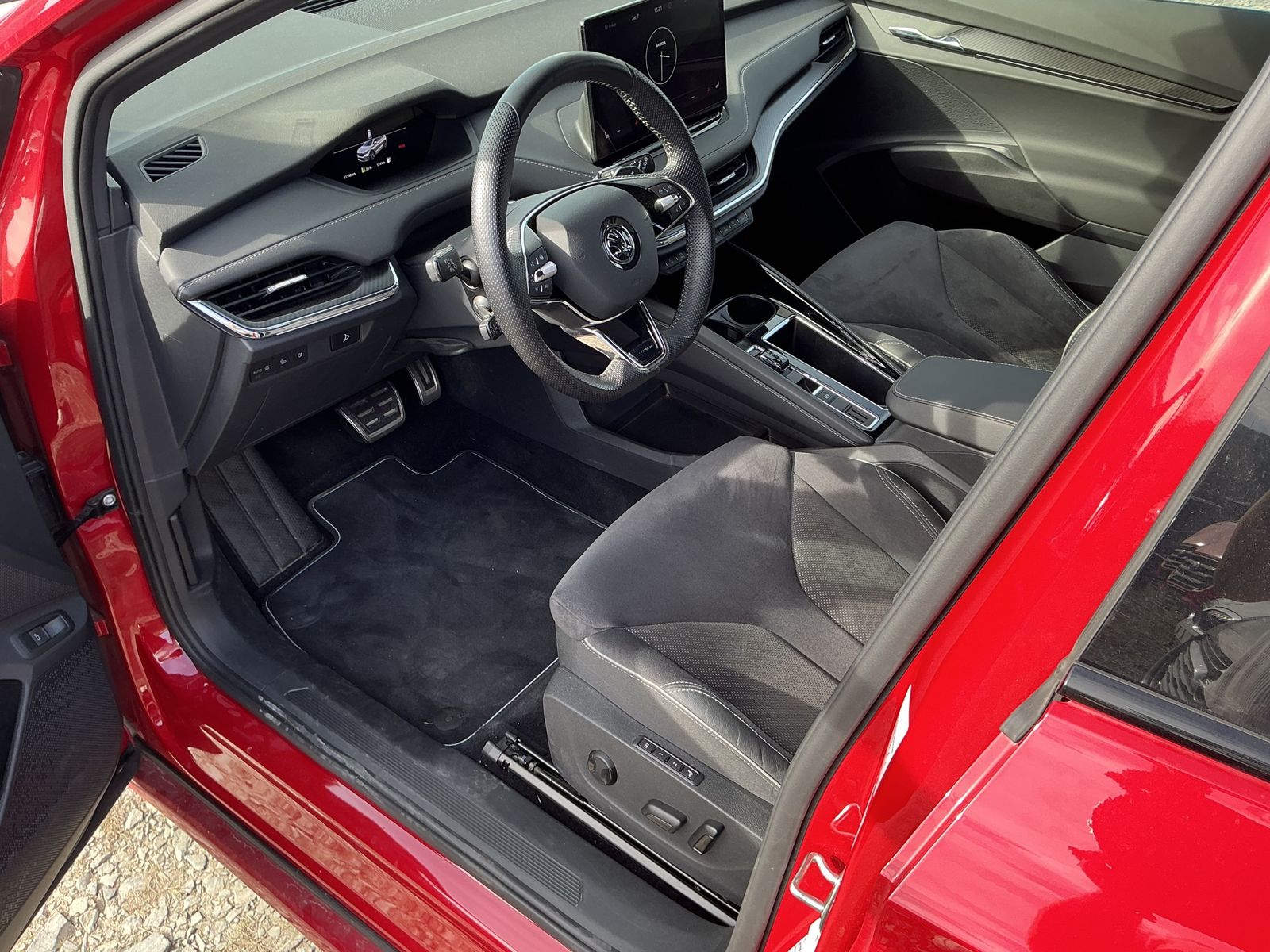Skoda Enyaq 80x Sportline Leder Memory R.Cam Ambiente  imagem 3
