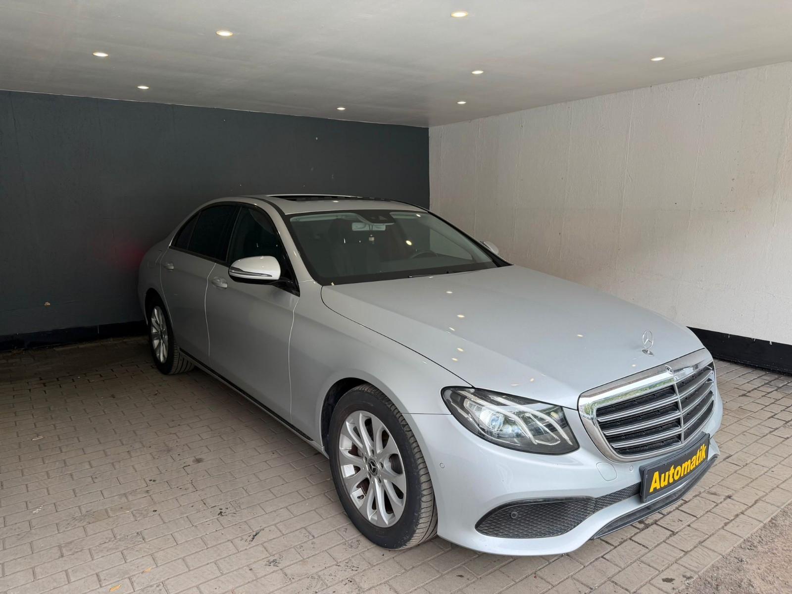 Mercedes-Benz E 200
