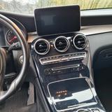 Mercedes-Benz 250 - schwarze Mercedes-Benz 250