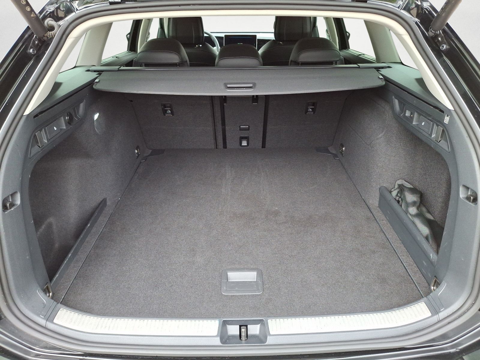 Volkswagen Passat - Bild 8
