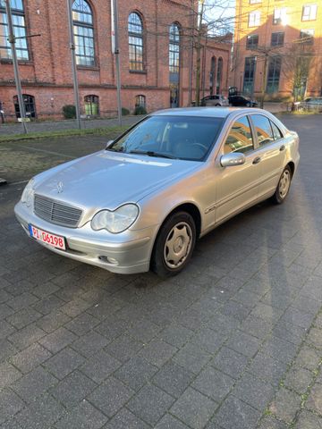 Mercedes-Benz C 180 C -Klasse Lim. Tüv bis 02.2025