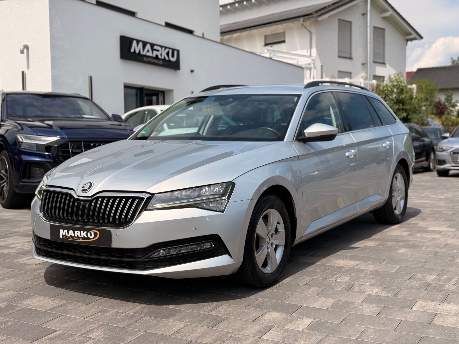 Skoda Superb - 1