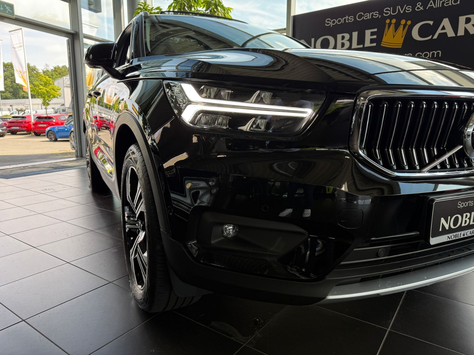 Fahrzeugabbildung Volvo XC40 Inscription Expression PANO H/K 360° BLIS