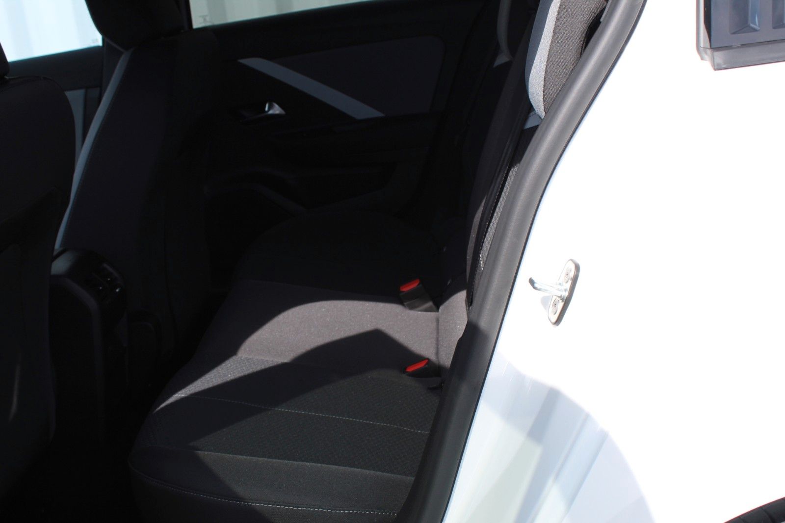 Fahrzeugabbildung Opel Astra L Lim*Edition*RFK*Klima*PDC*SHZ*LED