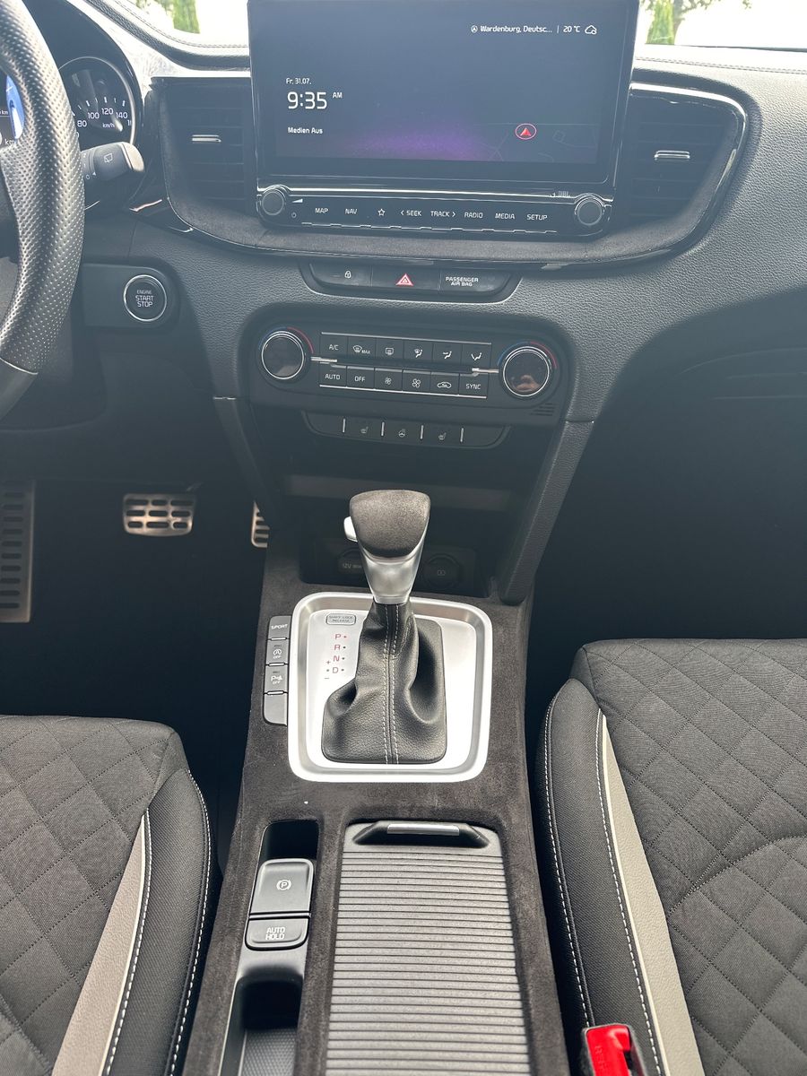 Fahrzeugabbildung Kia ProCeed 1.5 T-GDI DCT GT Line NAV+LED+ACC+KAM