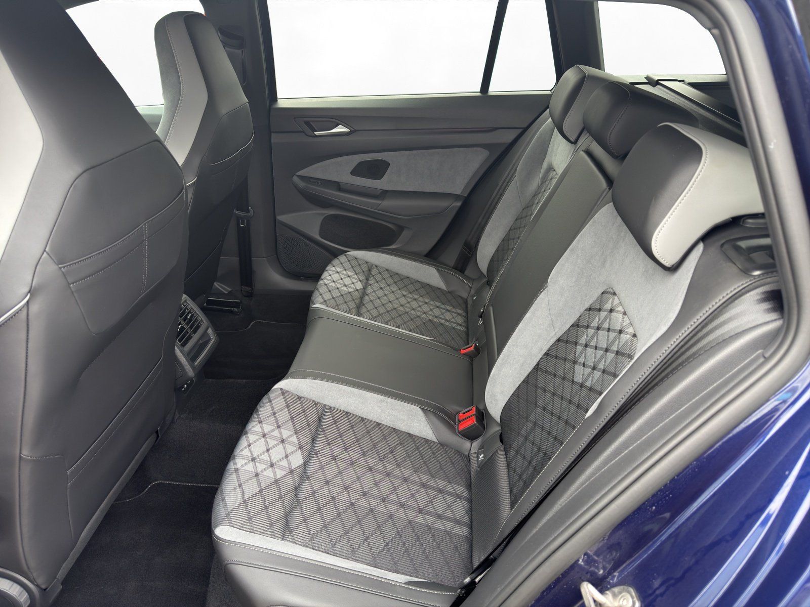 Volkswagen Golf - Bild 11