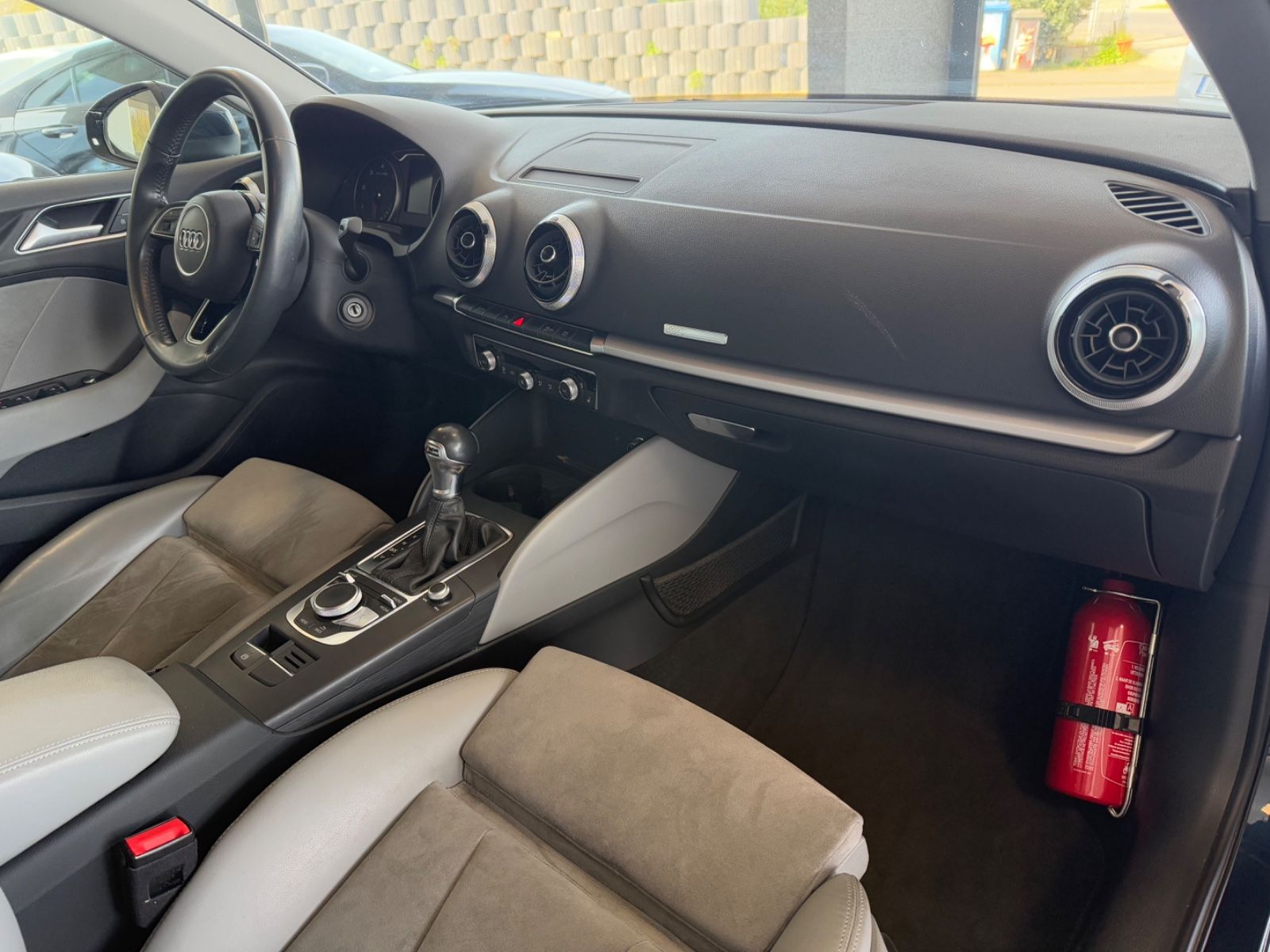 Audi A3 Sportback Automatik Navi Klima SHZ Alcantara foto 13