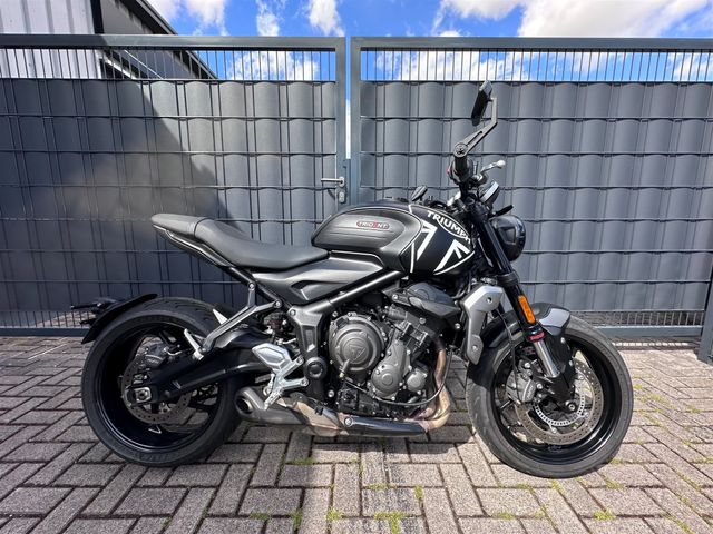 Triumph Trident 660