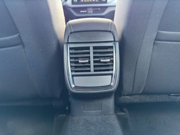 Skoda Kamiq 1.0 TSI Ambition *AHK*SHZ*PDCHI*TEL* ALU