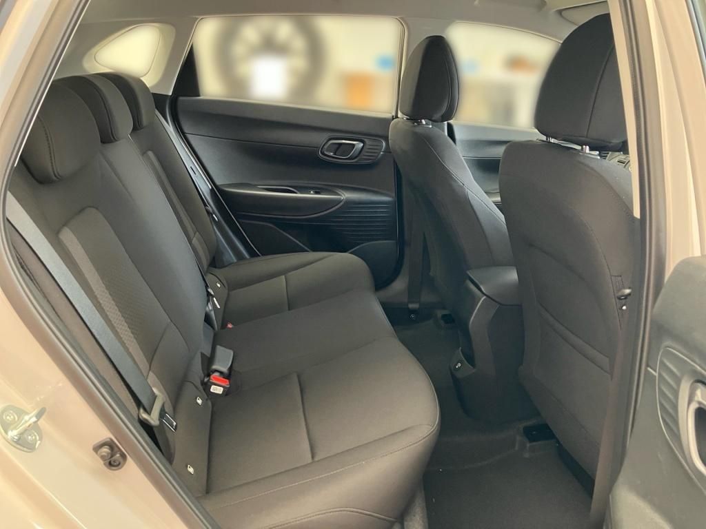 Fahrzeugabbildung Hyundai i20 FL (MY25) 1.0 T-GDI (100 PS) 6-MT 2WD Navi