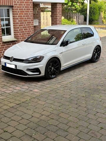 Volkswagen Golf R DSG Performance Paket 4MOTION 