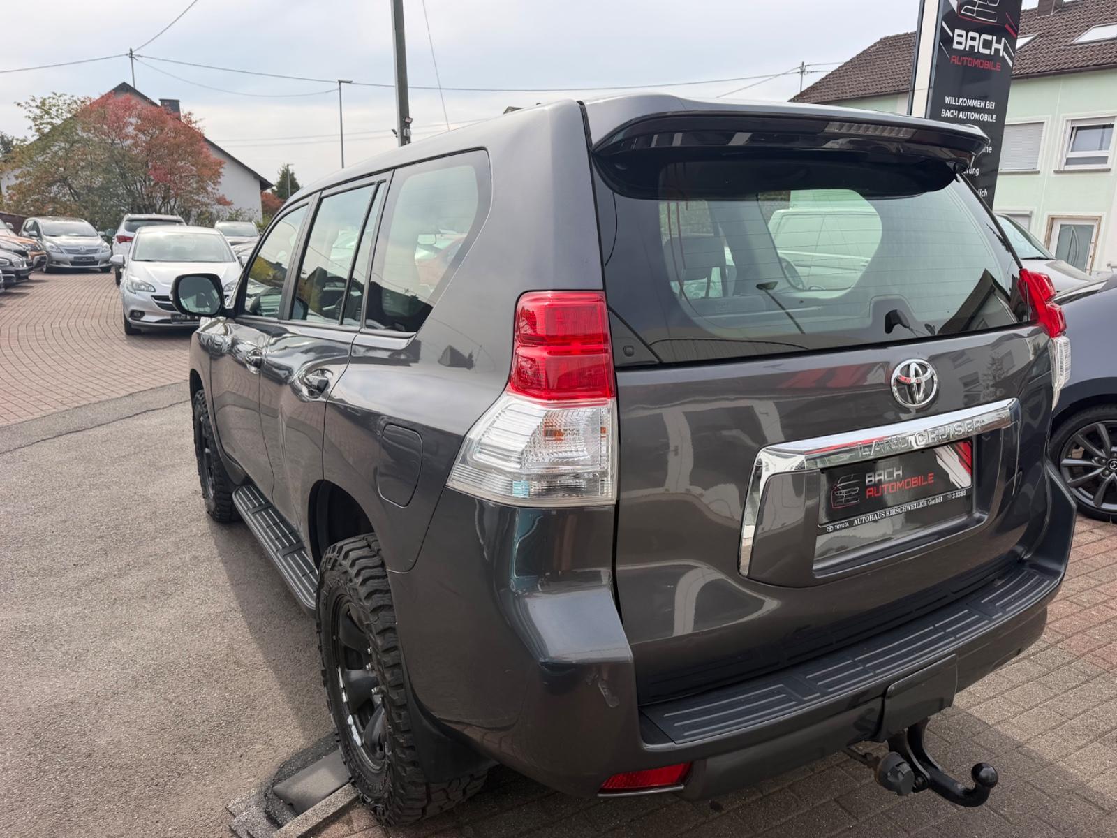 TOYOTA LAND CRUISER 173CH - 4X4 - BVA - PACK SPORT - CARNET D'ENTRETIEN DISPONIBLE