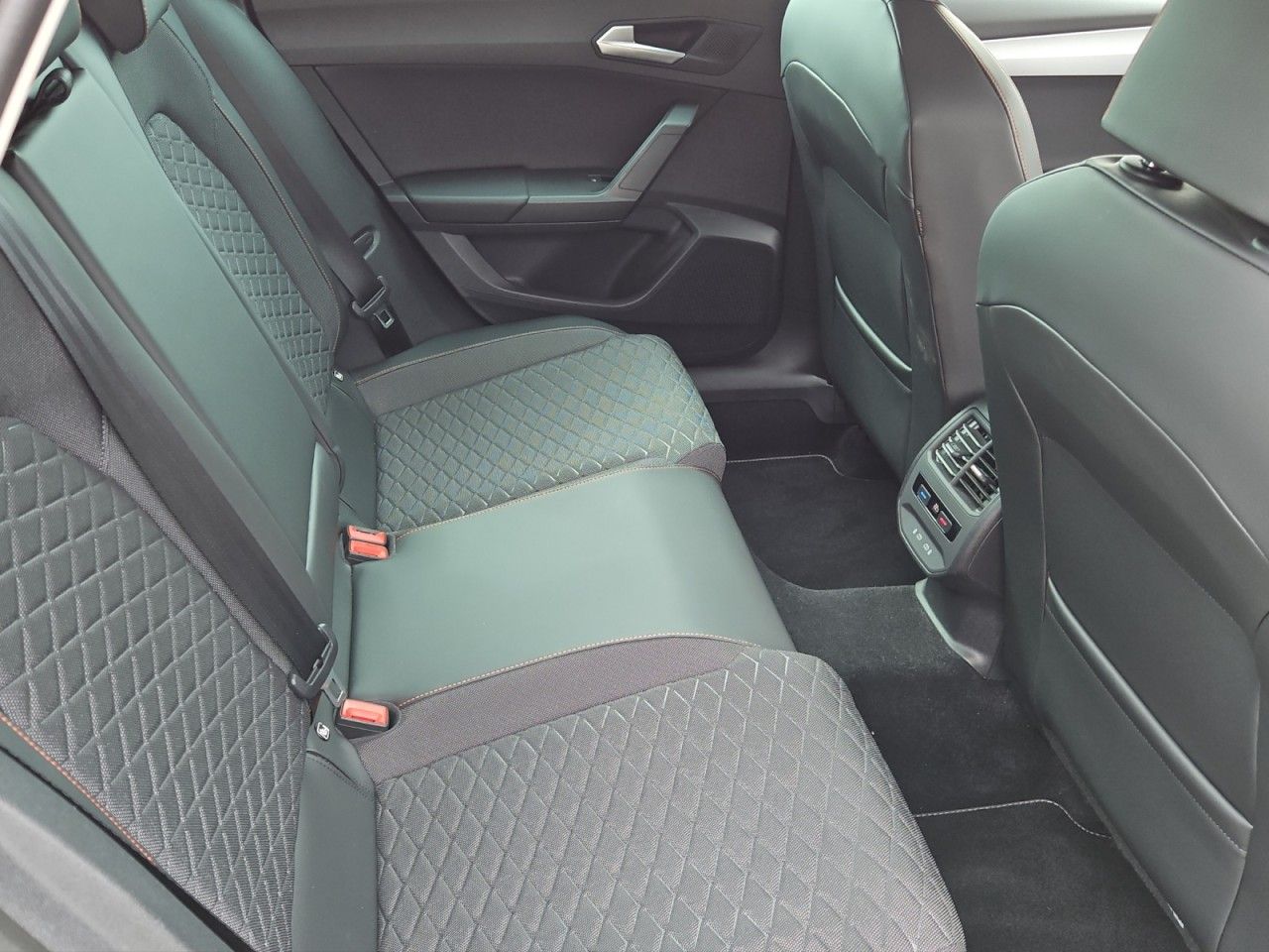 SEAT Leon Sportstourer FR – viele Extras, ACC uvm. - Bild 19