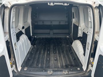 Volkswagen Caddy - 5