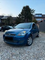 Ford Fiesta MK6  TÜV 10/2026 - Ford Fiesta aus 2007: 1.6