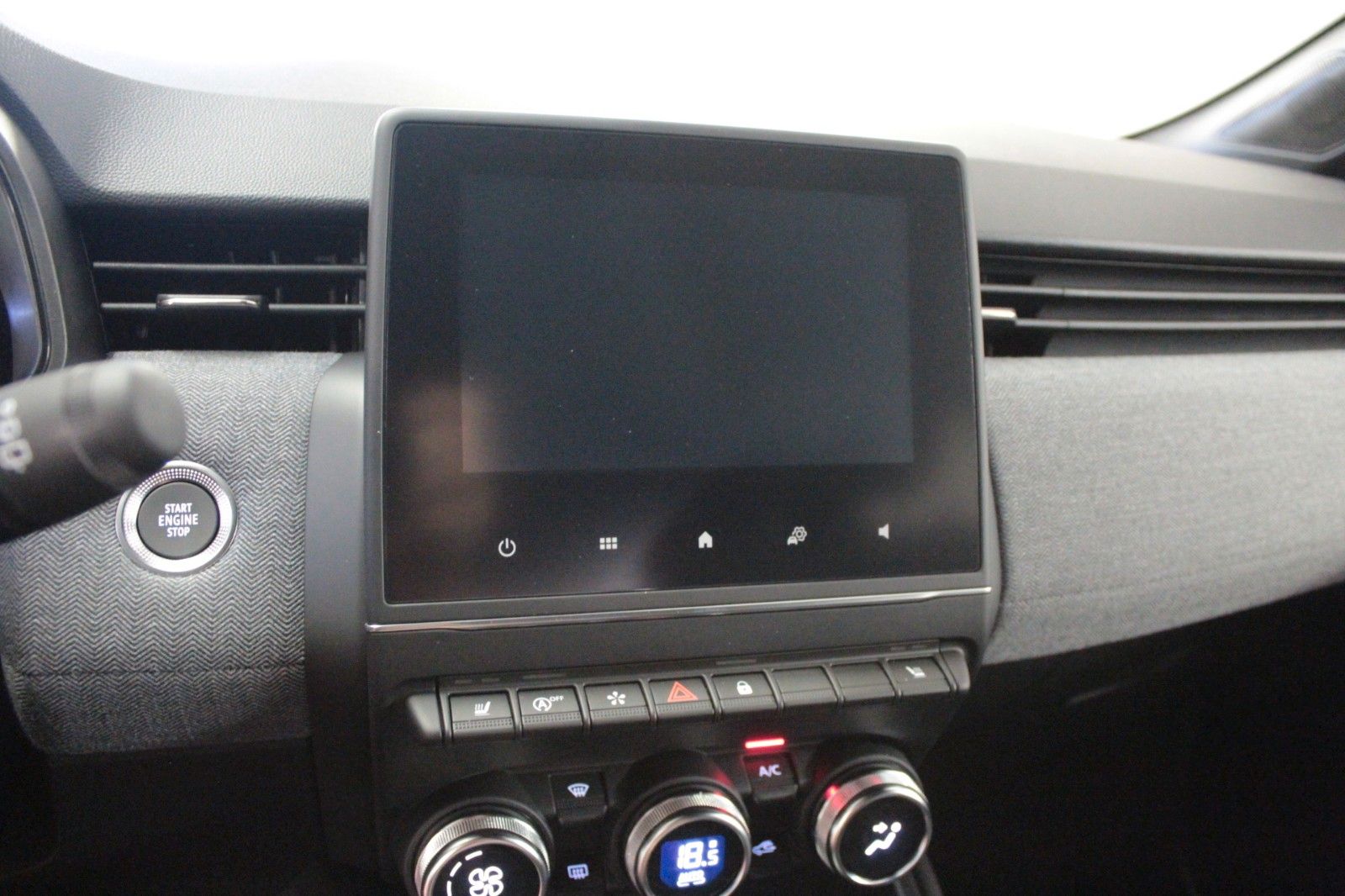 Fahrzeugabbildung Renault Clio TCe 90 Techno *Look-Paket*Winter-Paket*